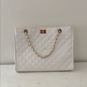 Elegant White Quilted Chain Shoulder Bag